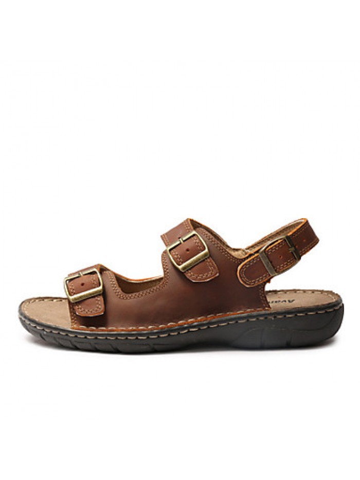 Men's Shoes Outdoor / Athletic / Casual Leather Sandals Brown