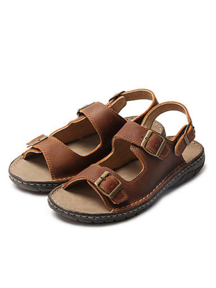 Men's Shoes Outdoor / Athletic / Casual Leather Sandals Brown