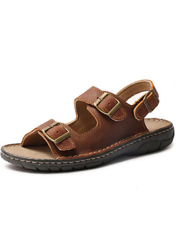 Men's Shoes Outdoor / Athletic / Casual Leather Sandals Brown